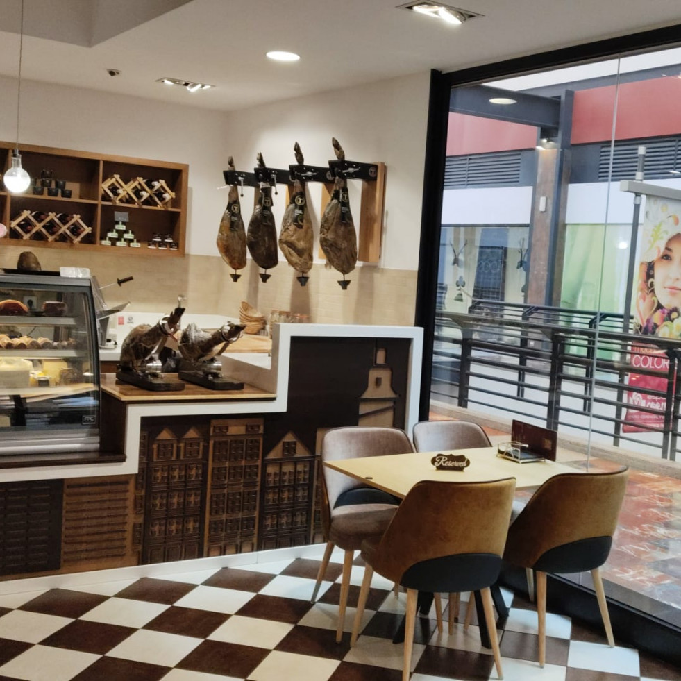 Torrentery dinamiza la oferta gastronómica de Espacio Coruña con su apuesta por el producto ibérico