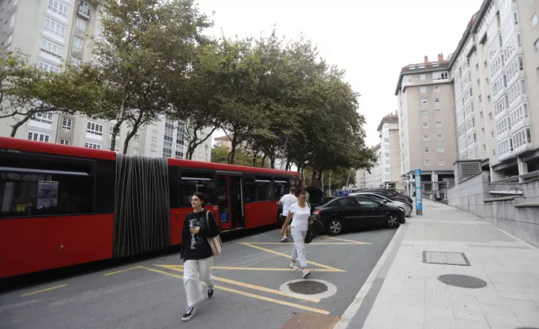 A Coruña avanza hacia un transporte público más inclusivo y sin barreras