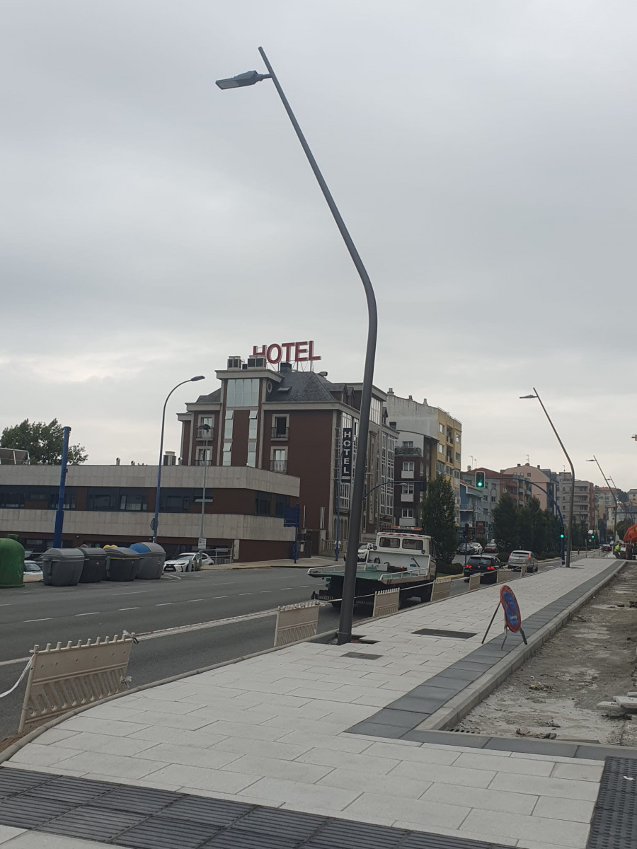 Culleredo moderniza el alumbrado de la avenida de Fonteculler con tecnología LED