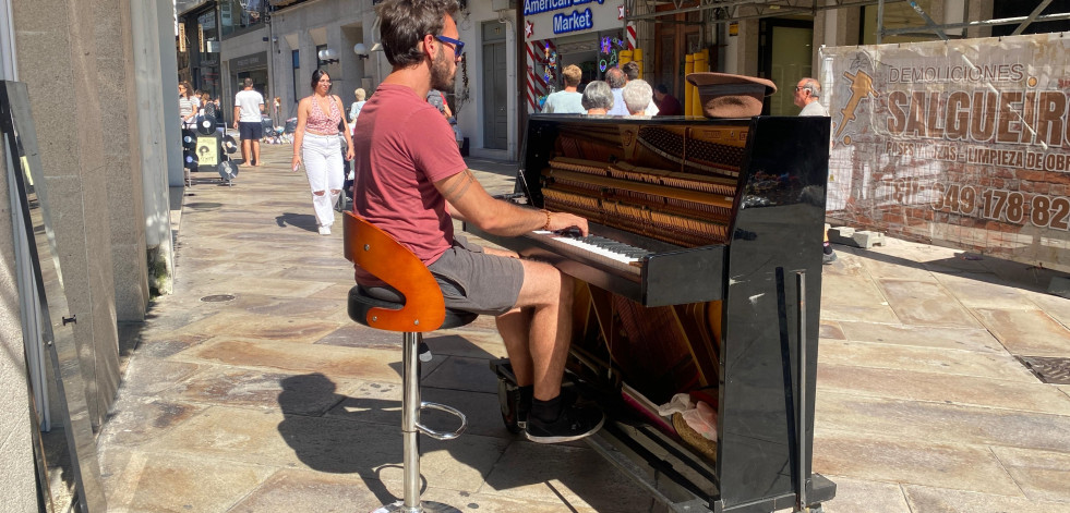 Un juglar del siglo XXI conquista las calles de A Coruña