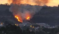 Un coche averiado causa un incendio en la Tercera Ronda a la altura de Culleredo