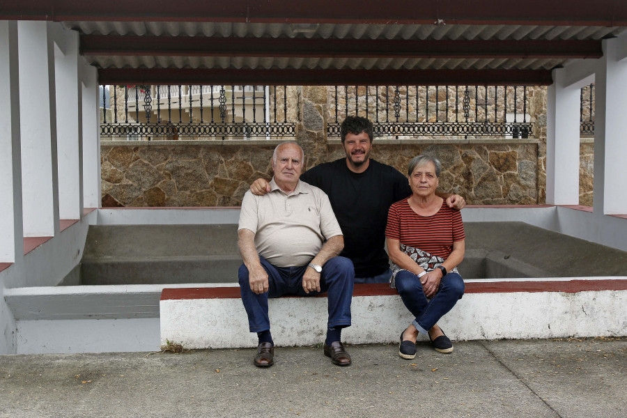 Veciños de Castelo, sobre Touriñán: “A única vez que parou quieto foi cando estaba na cuna”
