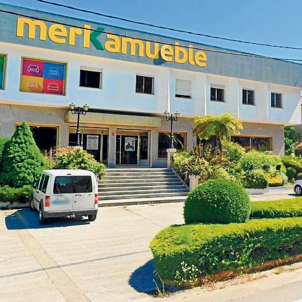 Pompas Fúnebres transforma una tienda de muebles en un tanatorio